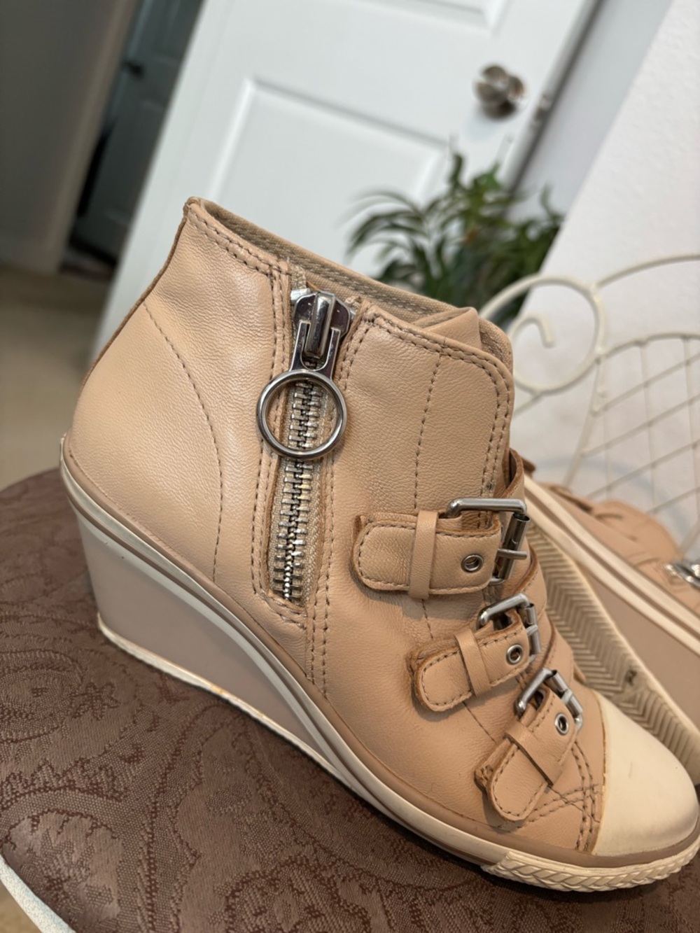Ash Gin Bis Limited Edition Leather Wedge Sneakers In Clay. Sz 35/5. View 4
